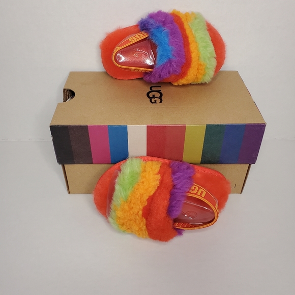 NEW! UGG Toddler Fluff Yeah Slide Cali Collage, Size 6. - Picture 2 of 4